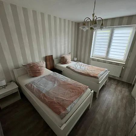 Lägenhet 24a Unten Links 3 *