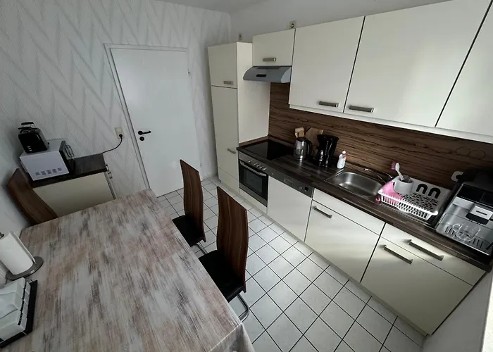 24a Unten Links 3 Apartmán *